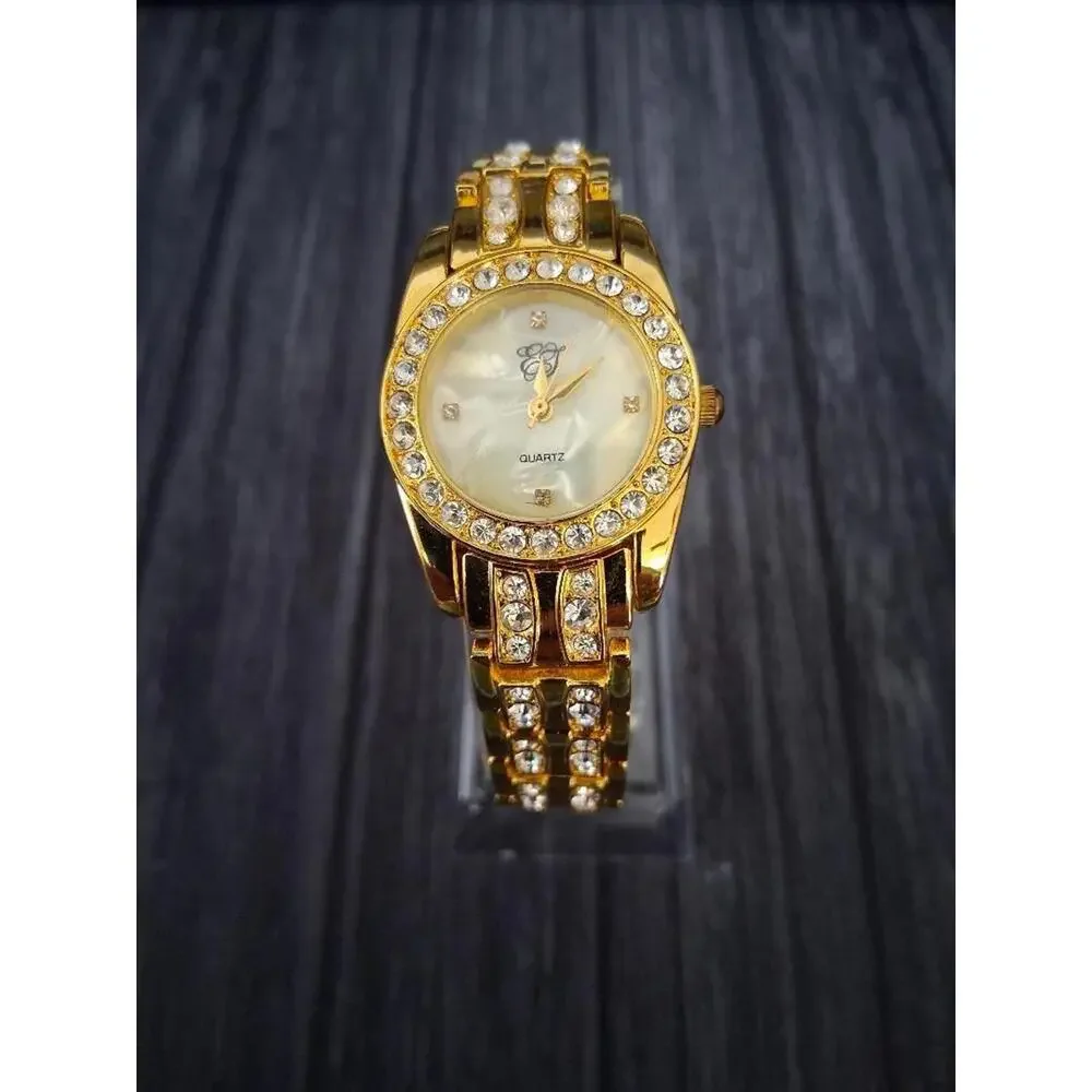 Rare Vintage‎ Elizabeth Taylor Diamond Mother Of Pearl Watch